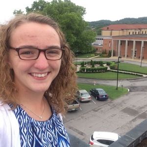 Meet your Posher, Olivia